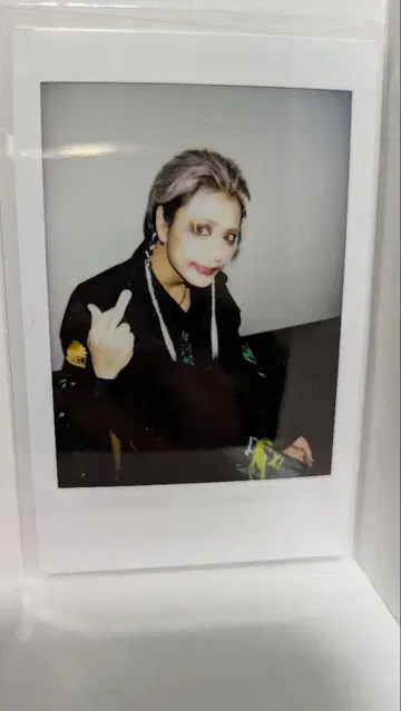 달콤한 폭력 폴라로이드