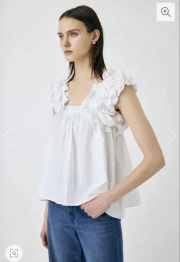SHOULDER FRILLS 상의 moussy