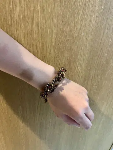 ADER 빨간색 꽃 팔찌