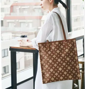 russet 나일론 파나마 플랫 토트 백 브라운