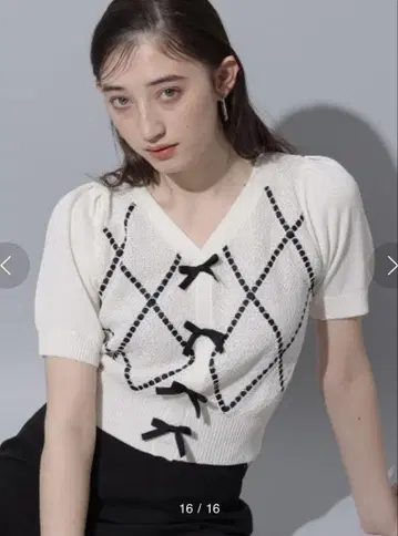 리랜드트루 리본 모티브 풀오버