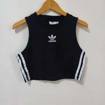 adidas 블랙 크롭 탱크탑