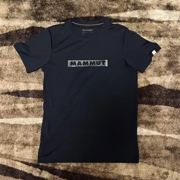 MAMMUT 마무트 블랙 로고 DRY 티셔츠