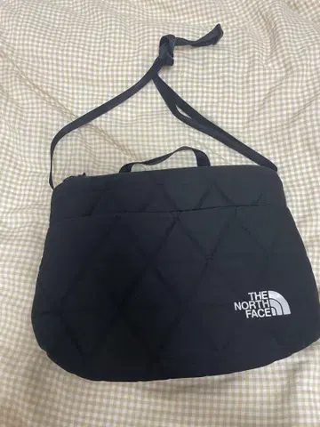 노스페이스 숄더백 geoface pouch