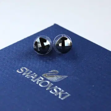 스와로브스키 스퀘어 컷 크리스탈 귀걸이