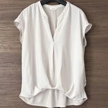 PLST 프렌치 슬리브 쉬폰 블라우스