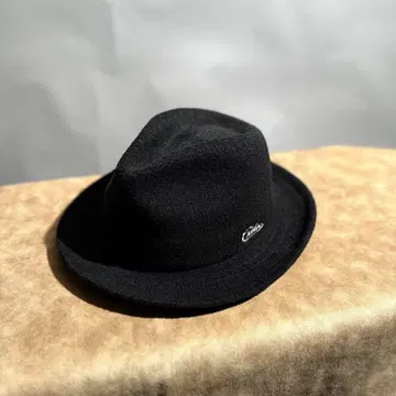 컨디션 최상 Calee 페도라 햇 L 사이즈 블랙