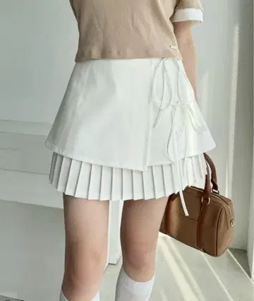 레이어드 플리츠 미니 스커트