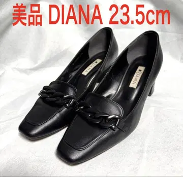 새상품급 23.5 DIANA 다이애나 힐 업 로퍼 크로스 무스