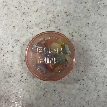 산리오 압정 키티 키키라라