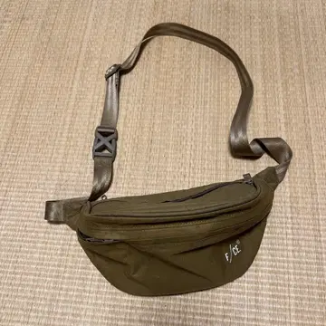 올리브색 퀼팅 사코슈