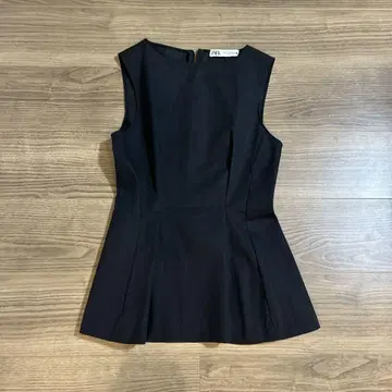 자라 슬리브리스 탑 블랙 XS
