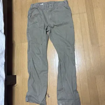 황토색 카햇 바지