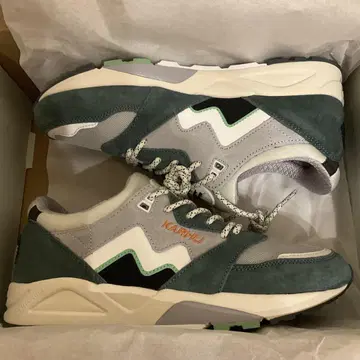 KARHU 스니커즈 그레이/그린