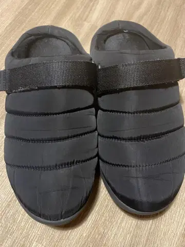 TENTIAL 블랙 컴포트 샌들