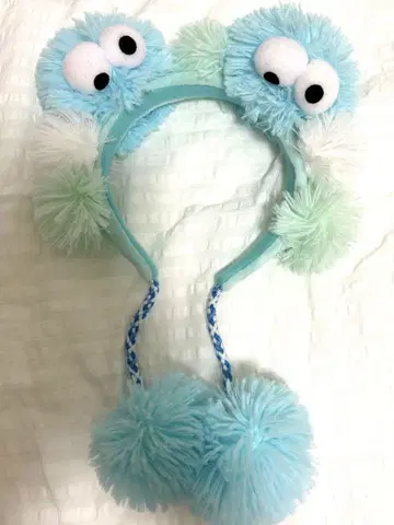 캐릭터 머리띠 스카이블루 폼폼 포함