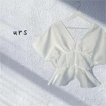urs 유어즈 V넥 페플럼 반팔 상의 V넥 레이어드