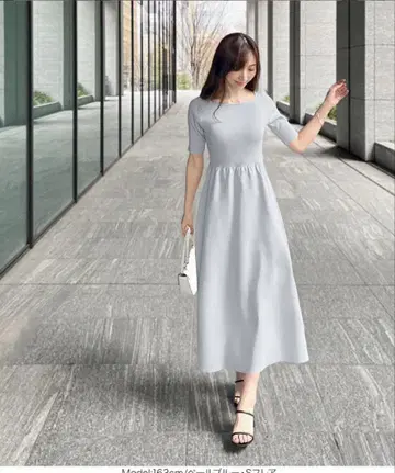 고베 레터스 반팔 롱 원피스 페일 블루