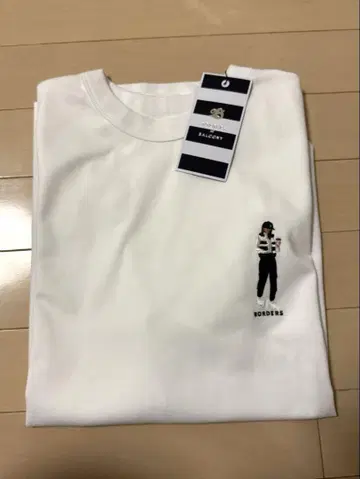 BORDERS at BALCONY 자수 티셔츠 M 사이즈