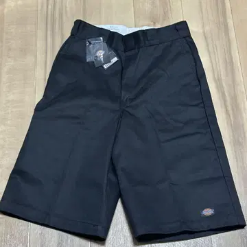Dickies 블랙 숏팬츠