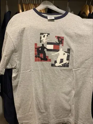 TOMMY JEANS 00s 티셔츠