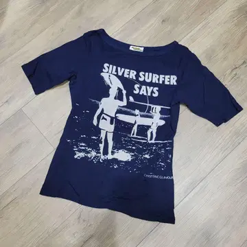Hysteric Glamour 실버 서퍼 T셔츠