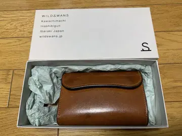 WILDSWANS BYRNE(번) (런던 컬러)