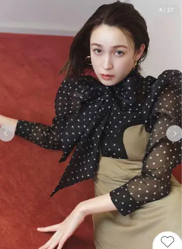 릴리 브라운 LILY BROWN 오간자 매트 슬리브 보우 블라우스 DOT
