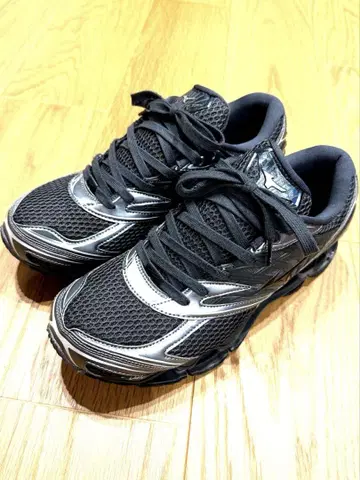 컨디션 최상 MIZUNO Wave Prophecy LS 28cm