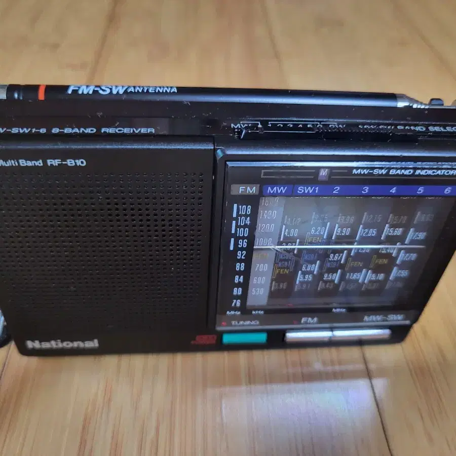 National Panasonic RF-B10 Shortwave Radio | Bunjang Global