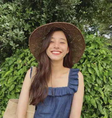 신키 유코, 요시다 레이카, 메조노 드 릴리스, VAUCHO