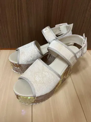 메리 제니 스팽글 통굽 샌들