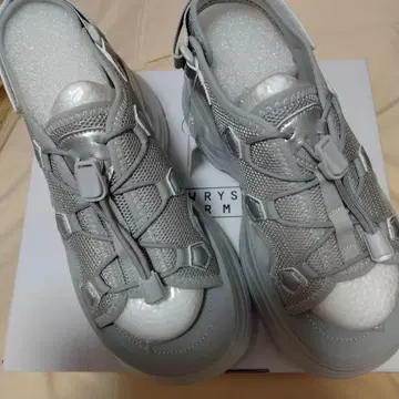로리즈팜 원피스 레이스 뷔스티에 그레이 메쉬 통굽 샌들