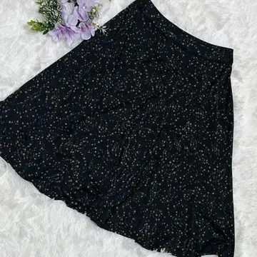폴 스미스 미니 플레어 스커트 블랙 도트 저리 소재