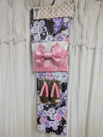 꽃무늬 유카타, 오비, 일본 나막신 세트