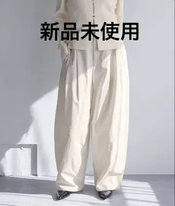 턱 볼륨 커브 팬츠 287446 아이보리 L