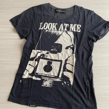 히스테릭 글래머 블랙 티셔츠 LOOK AT ME