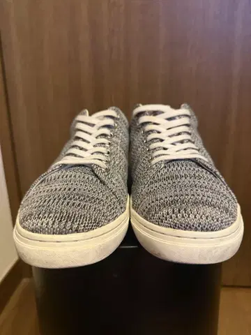 고스타르지후가 그레이 스니커즈 27.5cm