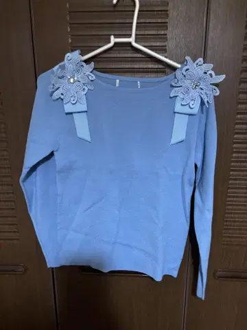 갤러리 비스콘티 스카이블루 상의 티셔츠