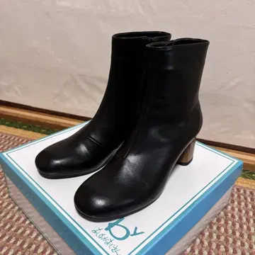 블랙 가죽 부츠 미들힐 키다리 아저씨
