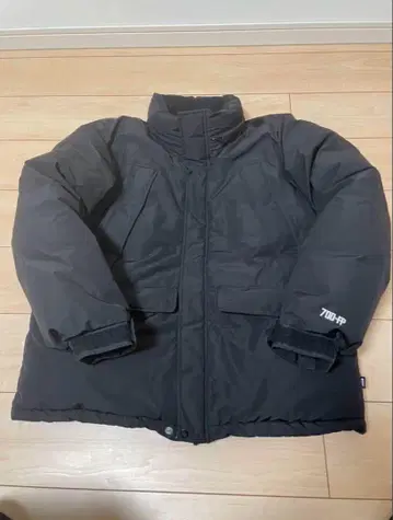 700FP 블랙 다운 자켓 후드 부착