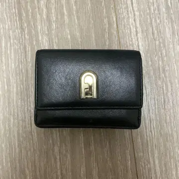 FURLA 블랙 가죽 3단 폴더형 지갑