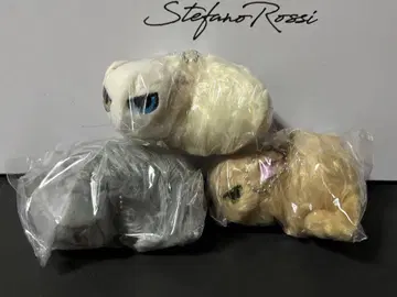 낯을 가리는 고양이 봉제 인형 집주인 고양이