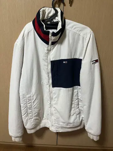 TOMMY JEANS 화이트/네이비 다운 자켓