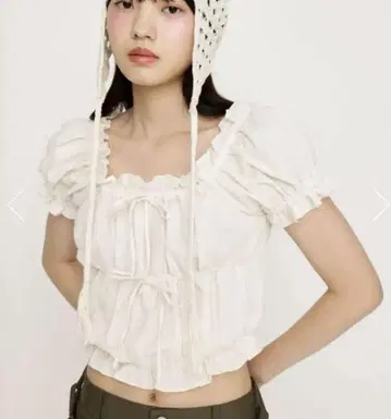 SLY GATHER RIBBON 블라우스 아이보리