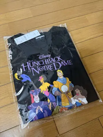 Disney 노트르담의 종 T셔츠 M