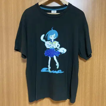 CUNE 티셔츠 찢기