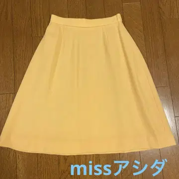 miss 아시다 노랑 컬러 플레어 스커트 사이즈 M