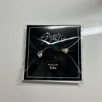 Strayk Kids 필릭스 프로듀스 귀걸이