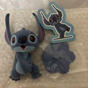 52TOYS 스티치 피규어